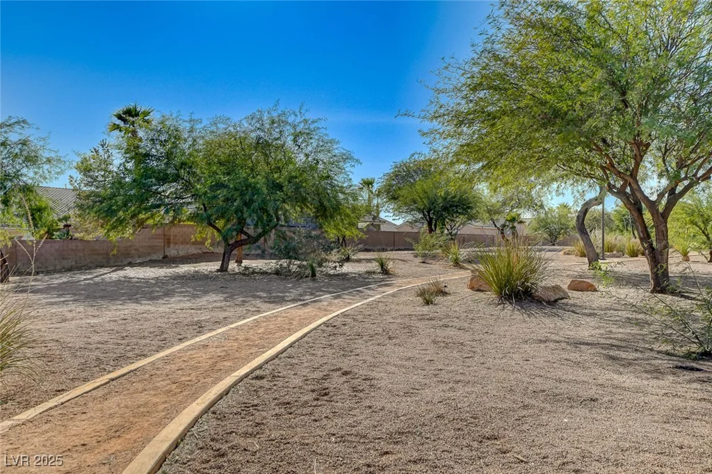8570 Auburn Leaf, Las Vegas, NV 89123