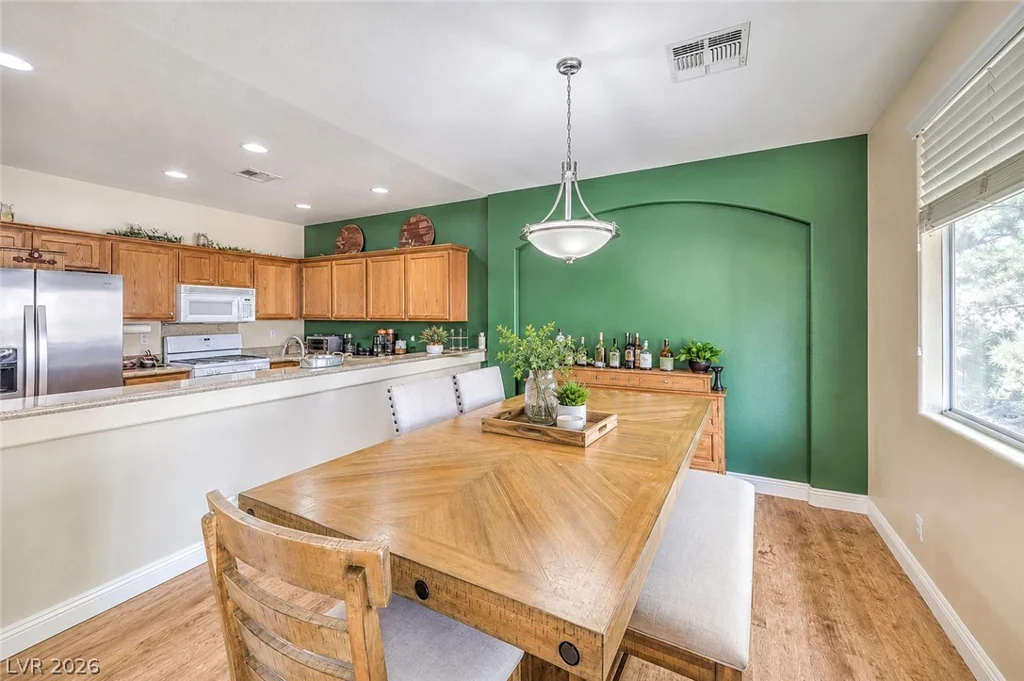 805 Dana Hills, Las Vegas, NV 89134