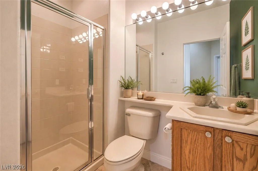 805 Dana Hills, Las Vegas, NV 89134