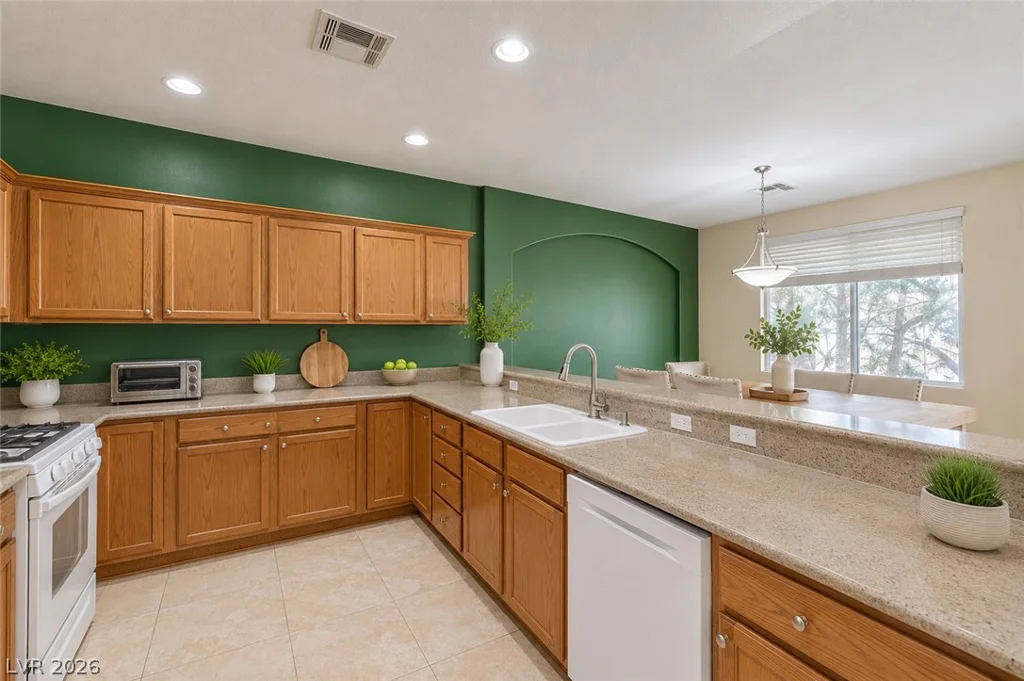 805 Dana Hills, Las Vegas, NV 89134