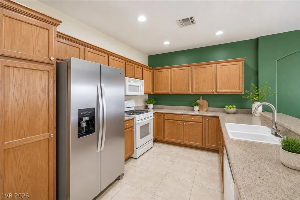 805 Dana Hills, Las Vegas, NV 89134