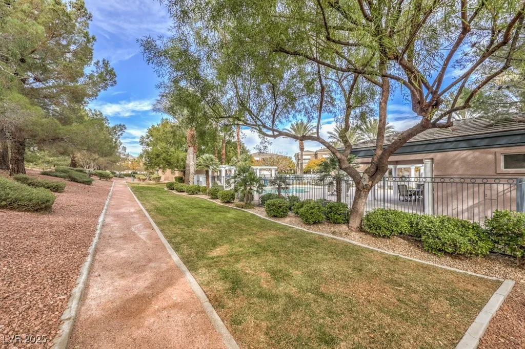805 Dana Hills, Las Vegas, NV 89134