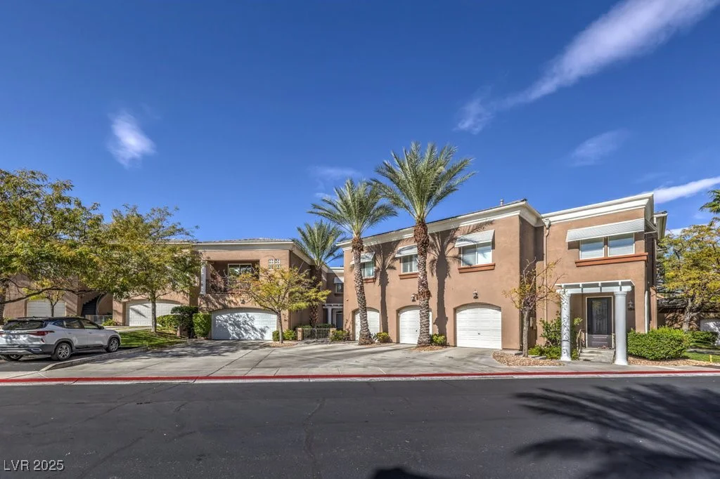 805 Dana Hills, Las Vegas, NV 89134