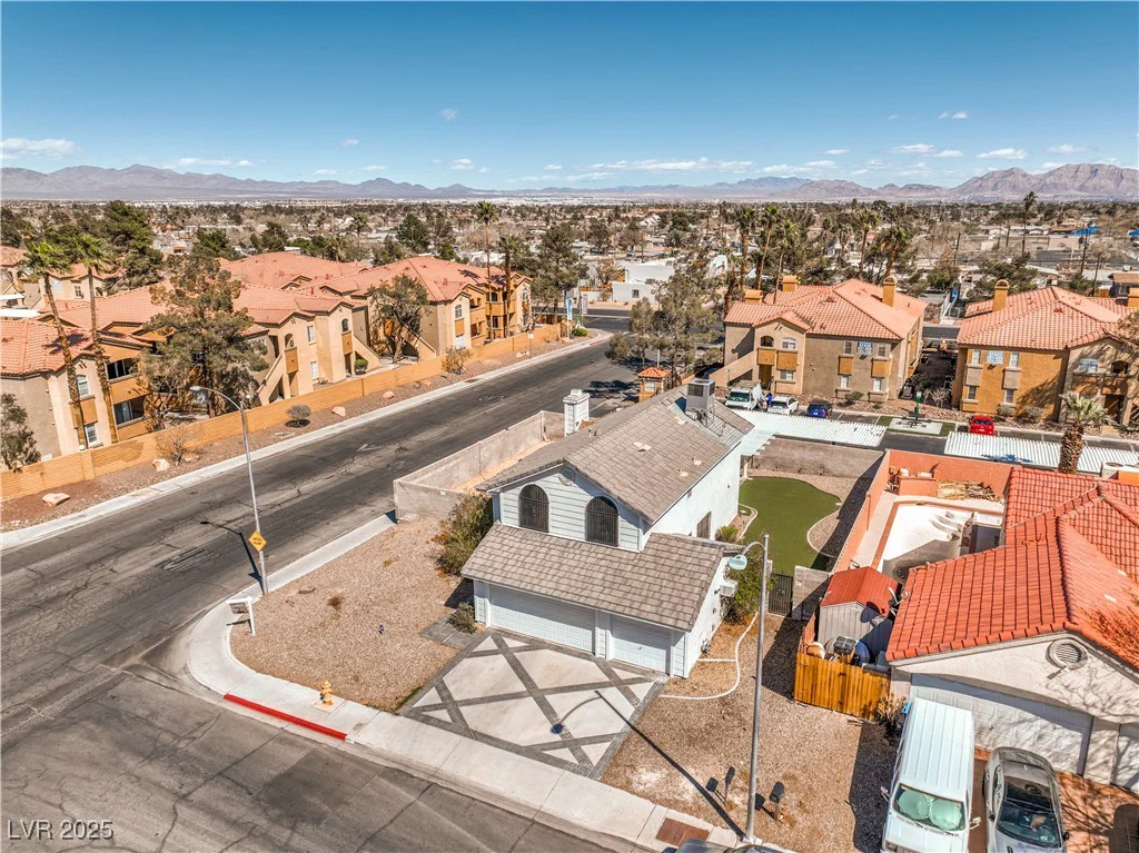 1209 Shifting Sands, Las Vegas, NV 89108