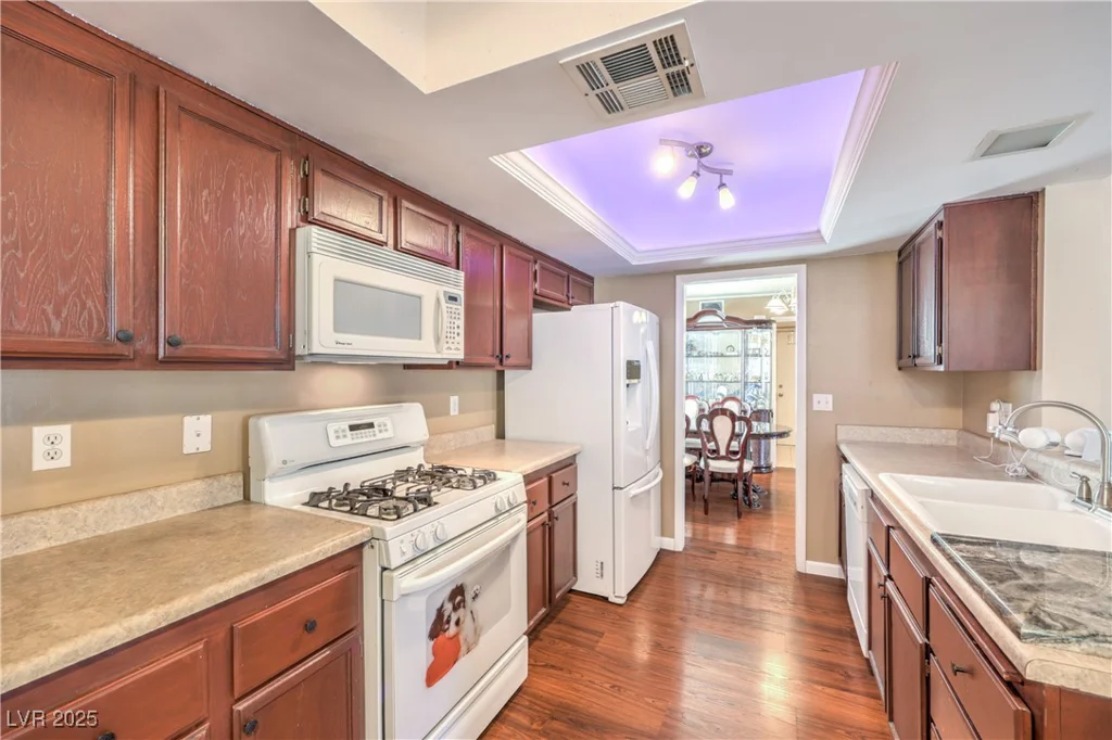 1209 Shifting Sands, Las Vegas, NV 89108
