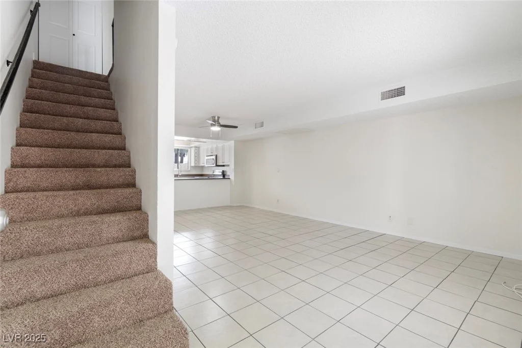 5911 Vegas, Las Vegas, NV 89108