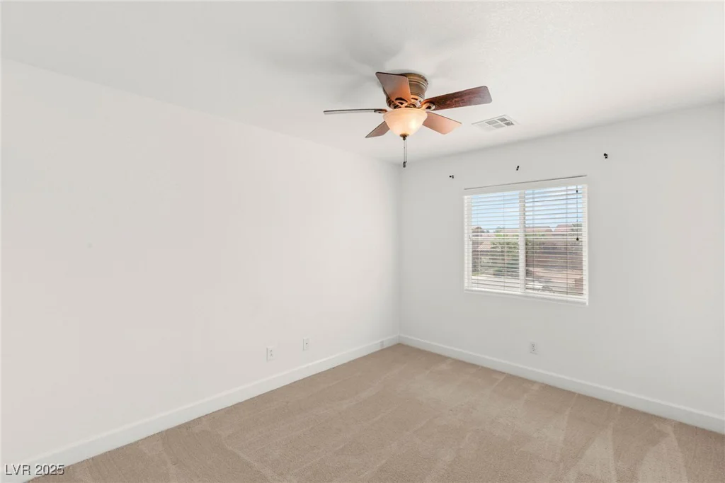 586 Wealdston, Las Vegas, NV 89178