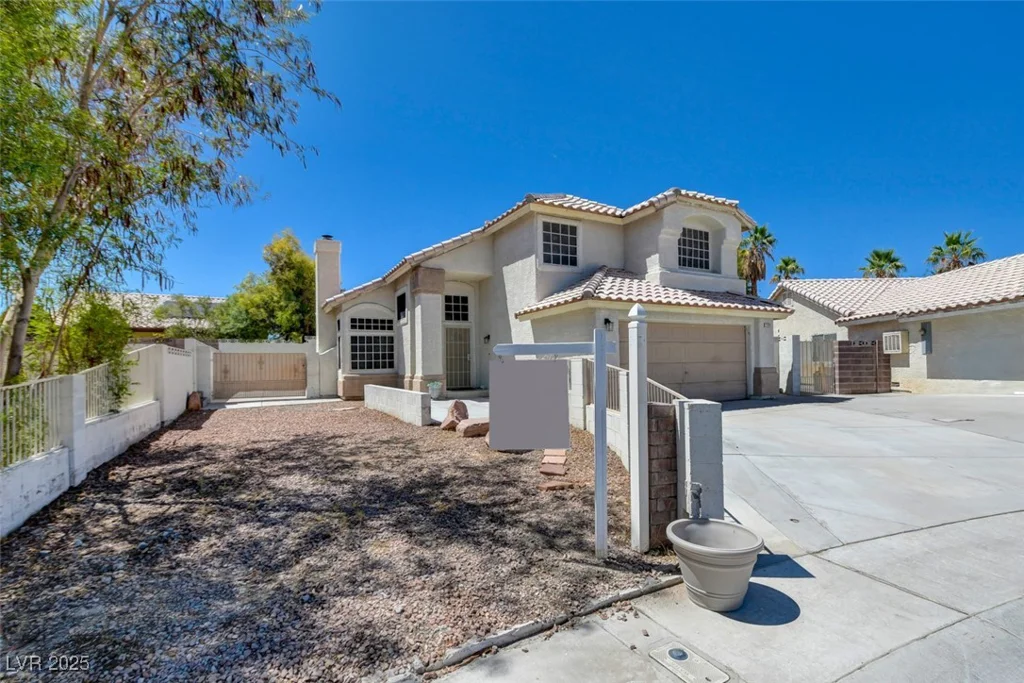 2209 Farmouth, North Las Vegas, NV 89032