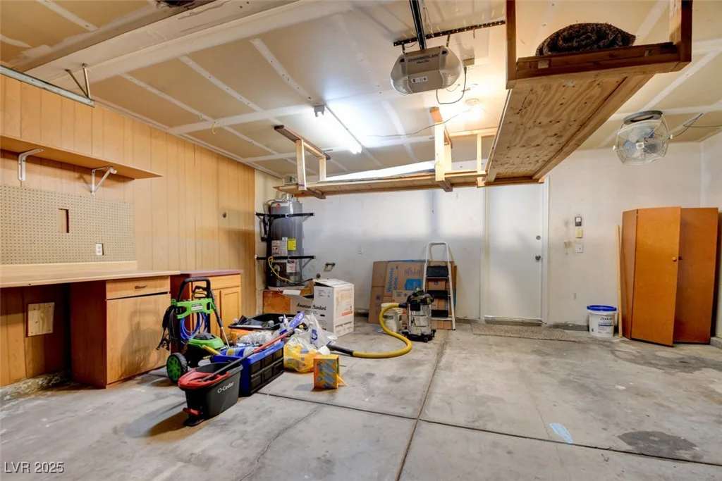 2209 Farmouth, North Las Vegas, NV 89032