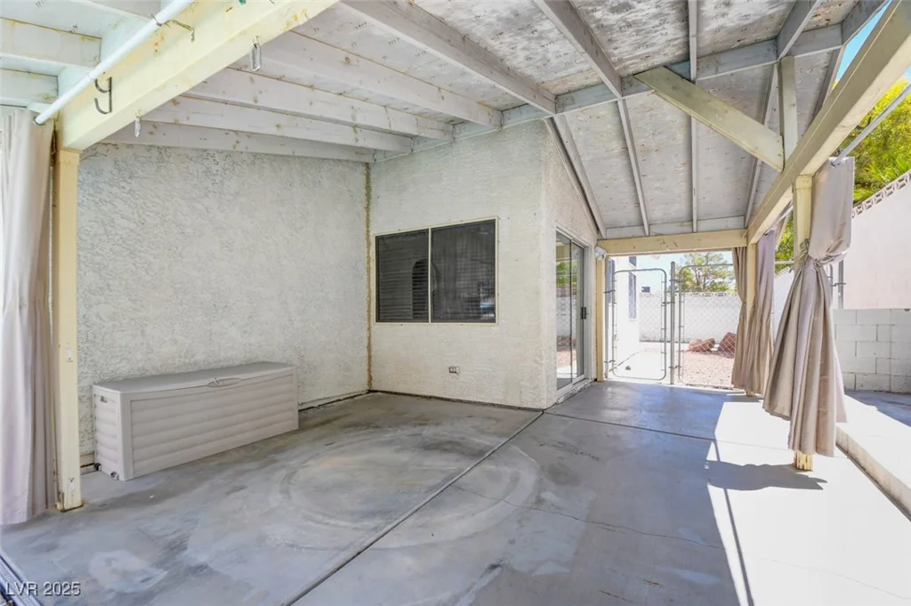 2209 Farmouth, North Las Vegas, NV 89032