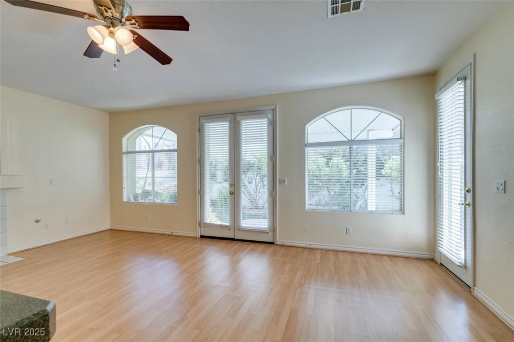 1004 Collingtree, Las Vegas, NV 89145