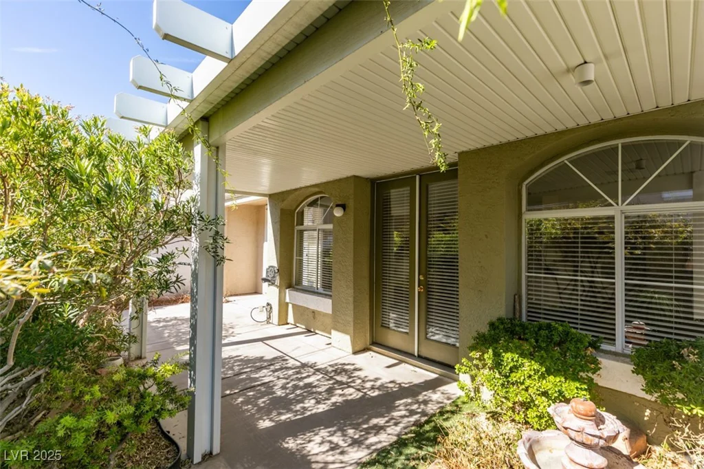 1004 Collingtree, Las Vegas, NV 89145