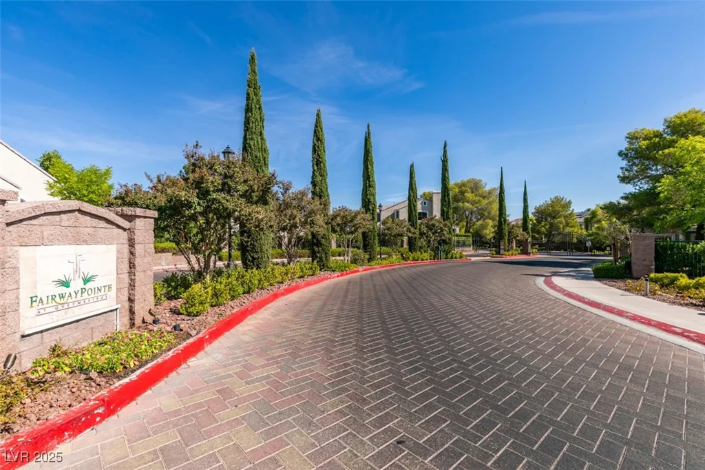 1004 Collingtree, Las Vegas, NV 89145
