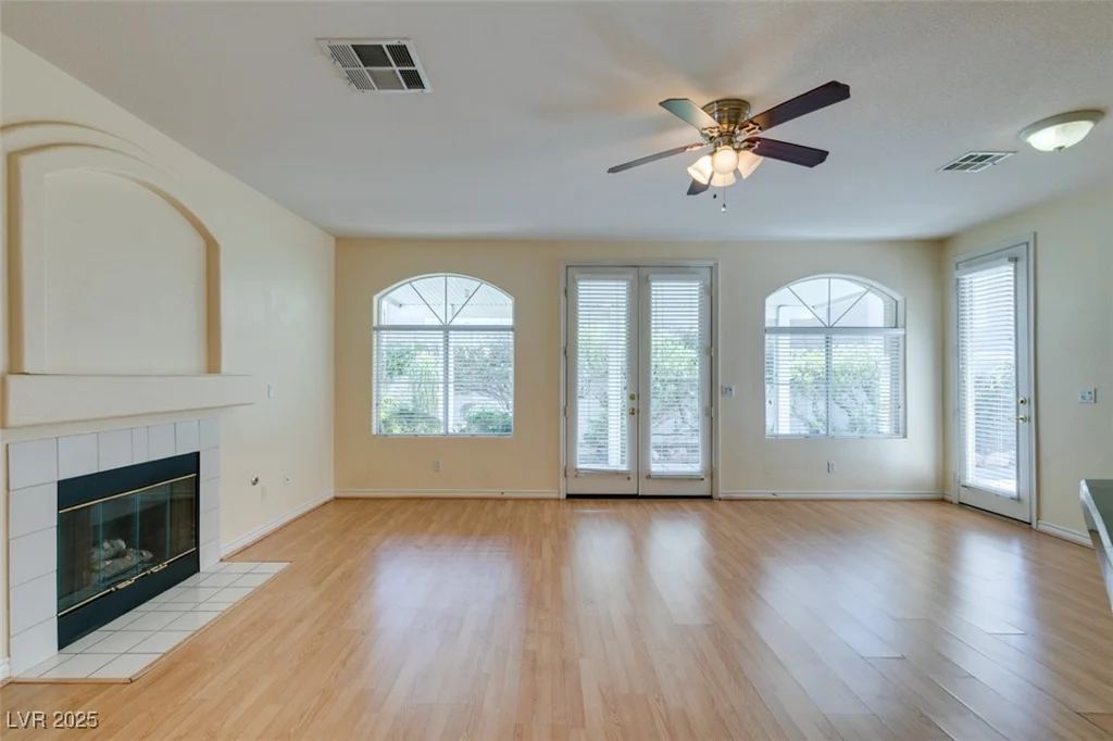 1004 Collingtree, Las Vegas, NV 89145