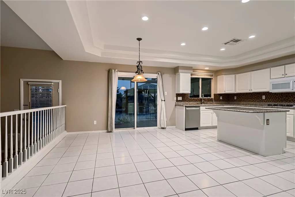 6665 Solitary, Las Vegas, NV 89110