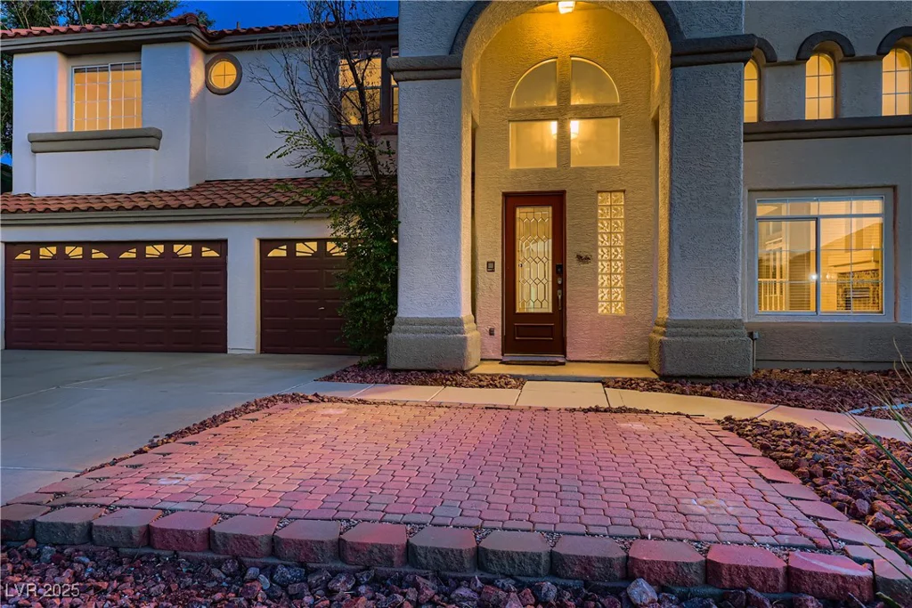 6665 Solitary, Las Vegas, NV 89110