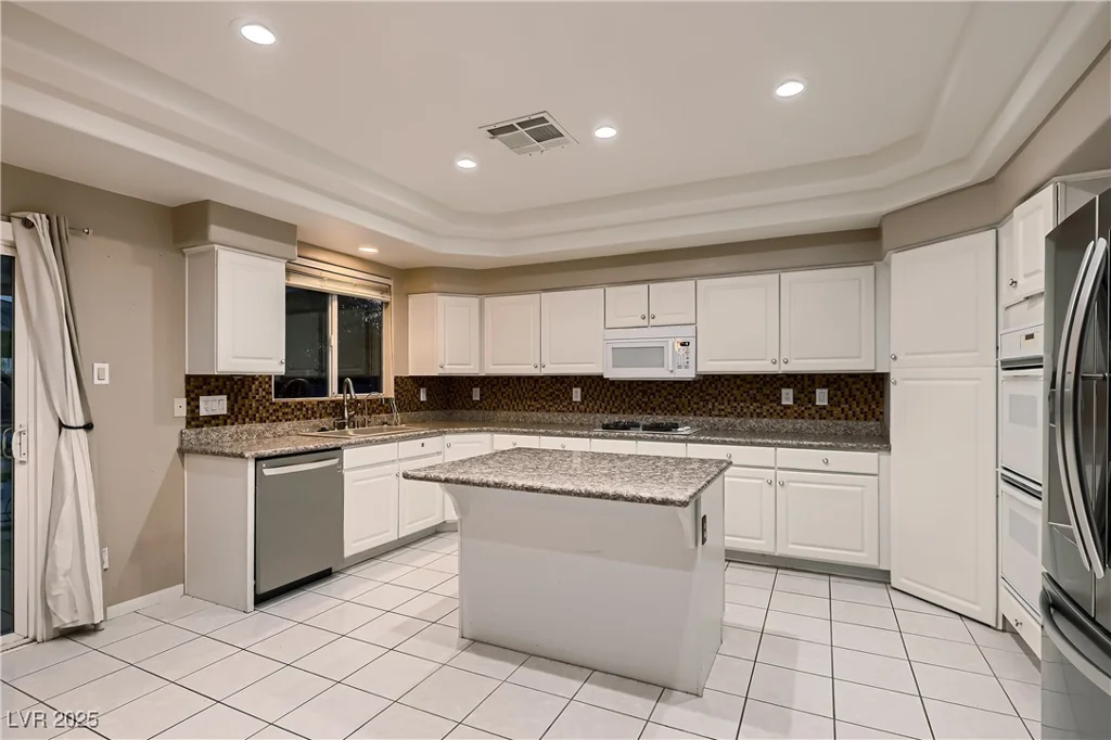6665 Solitary, Las Vegas, NV 89110