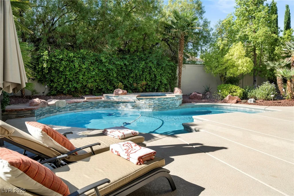 9721 Camden Hills, Las Vegas, NV 89145
