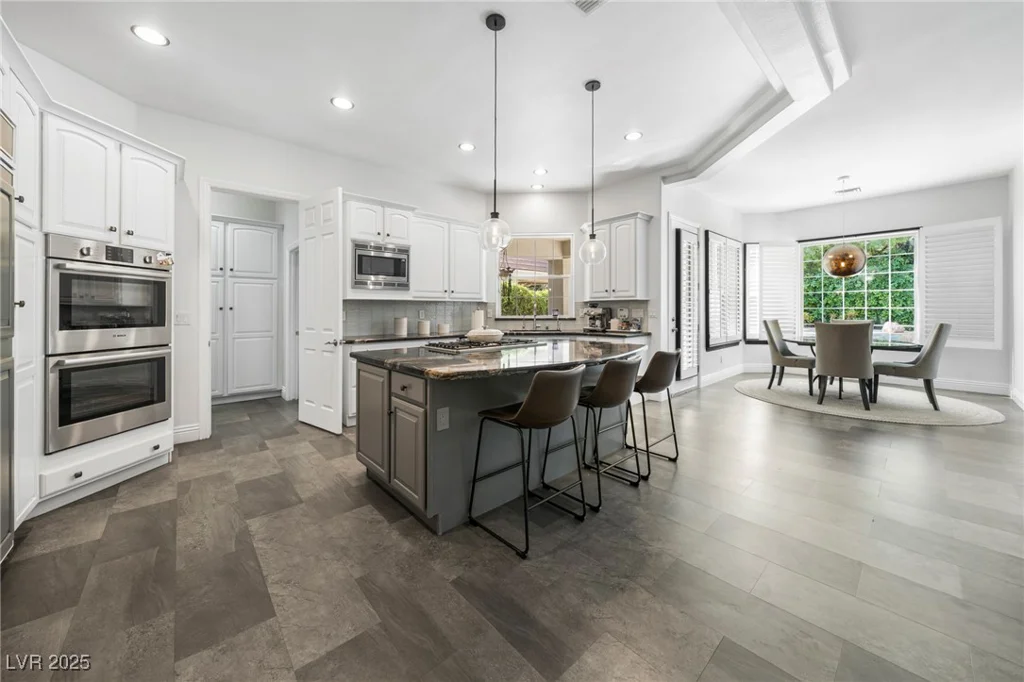 9721 Camden Hills, Las Vegas, NV 89145