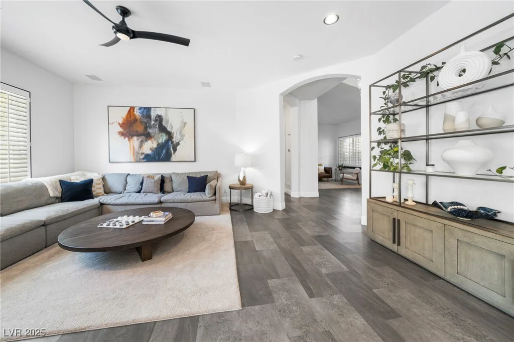 9721 Camden Hills, Las Vegas, NV 89145