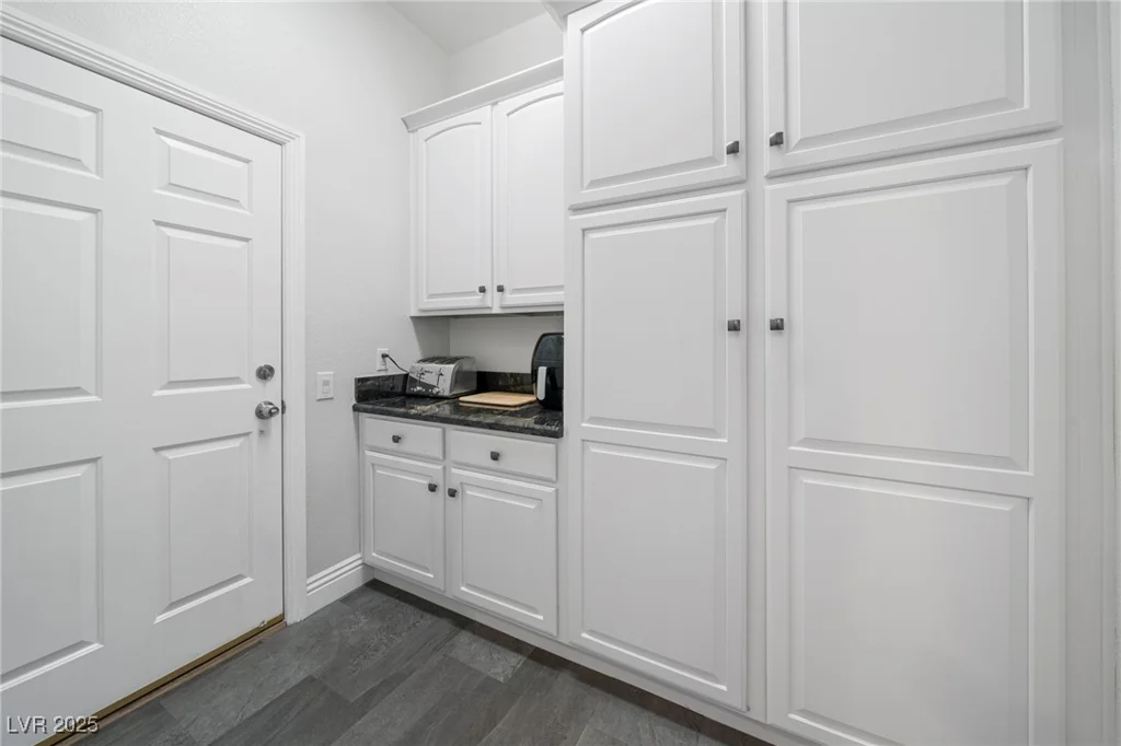 9721 Camden Hills, Las Vegas, NV 89145