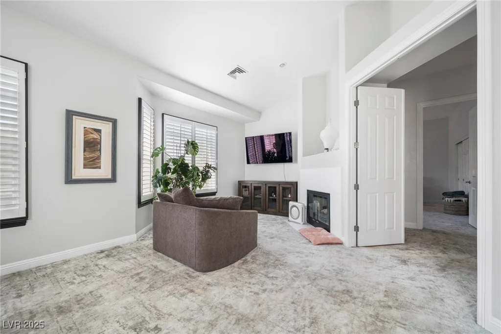 9721 Camden Hills, Las Vegas, NV 89145