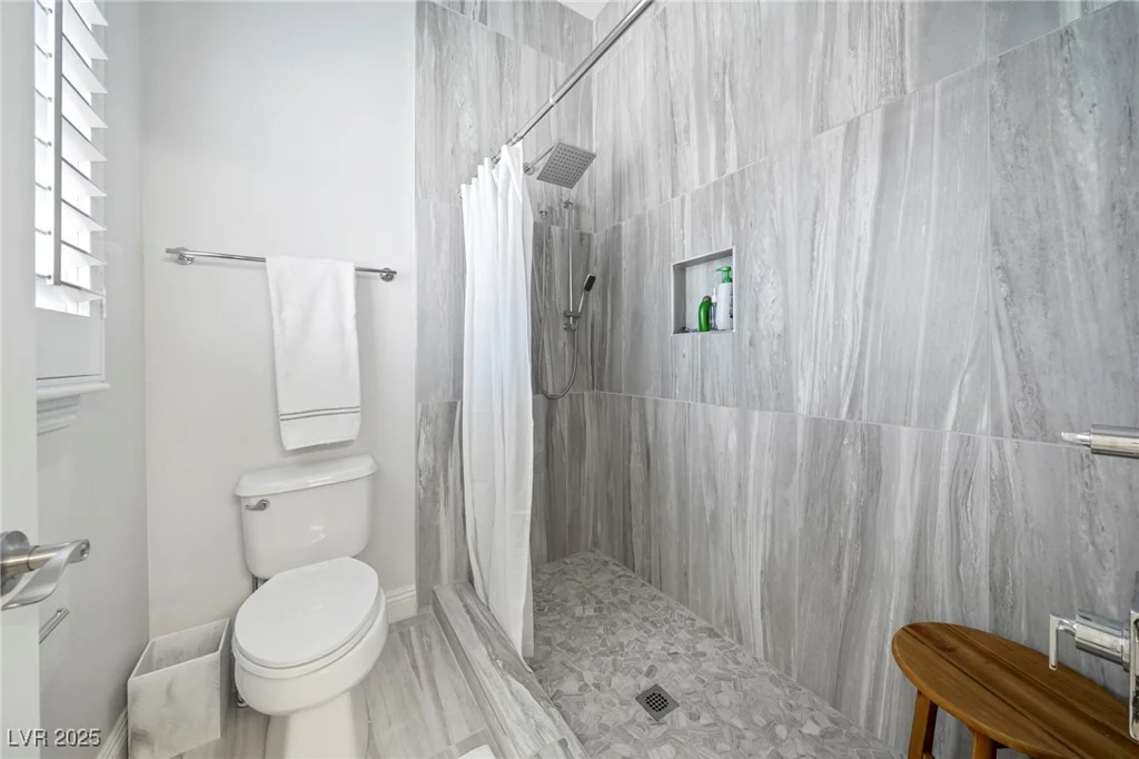 9721 Camden Hills, Las Vegas, NV 89145