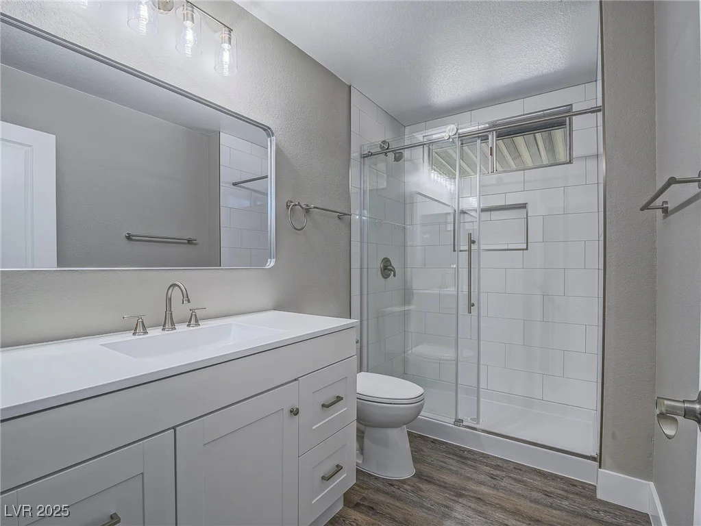 2479 Walnut, Las Vegas, NV 89115