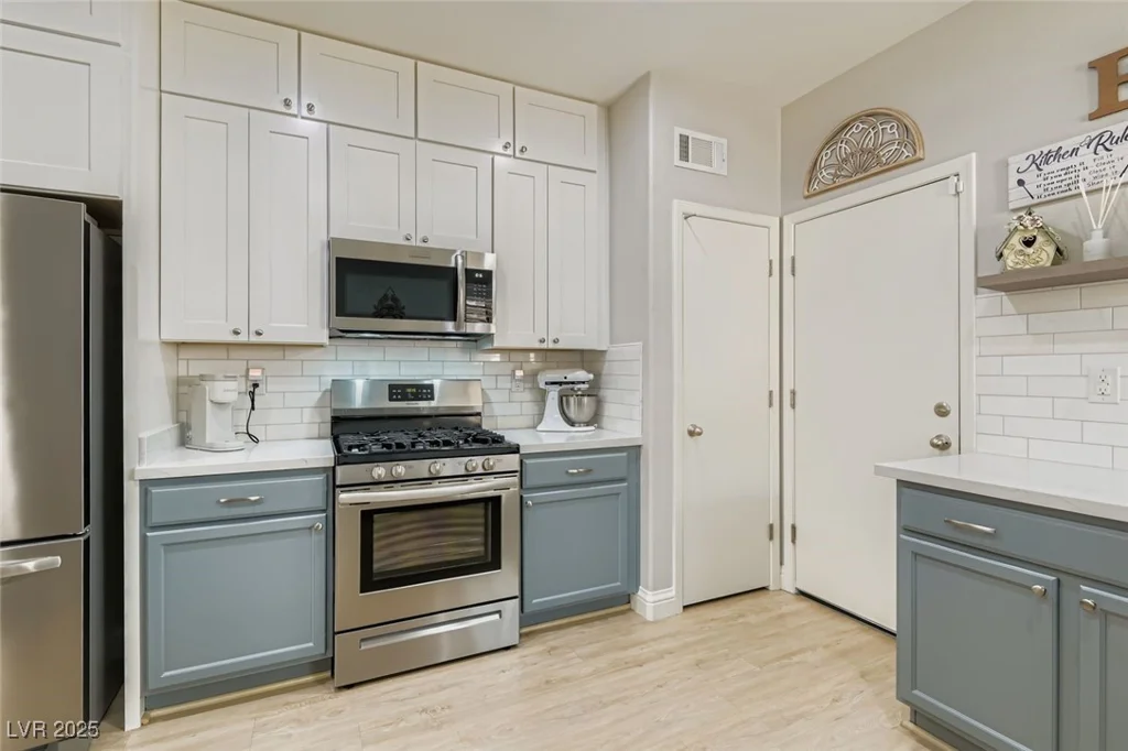 5886 Crossfield, Las Vegas, NV 89122
