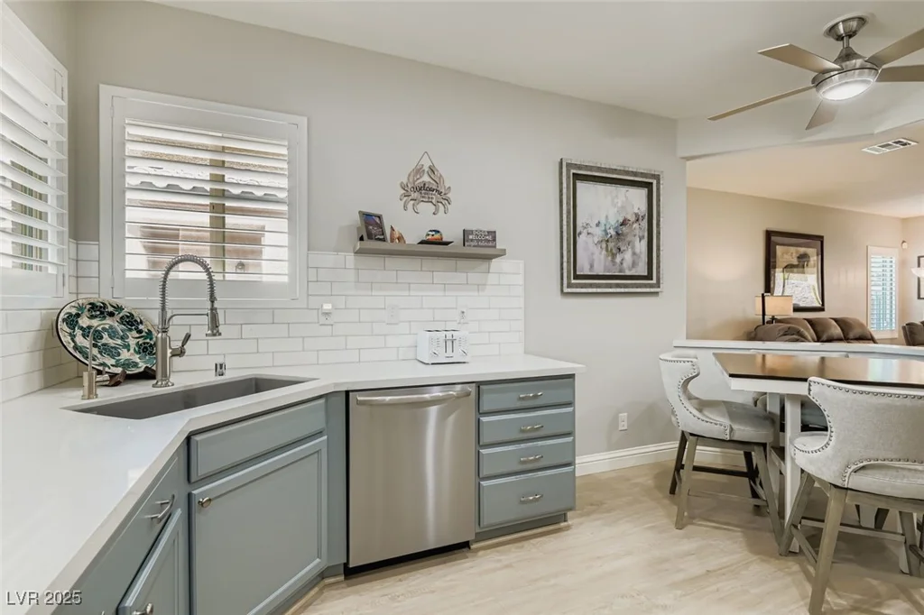 5886 Crossfield, Las Vegas, NV 89122