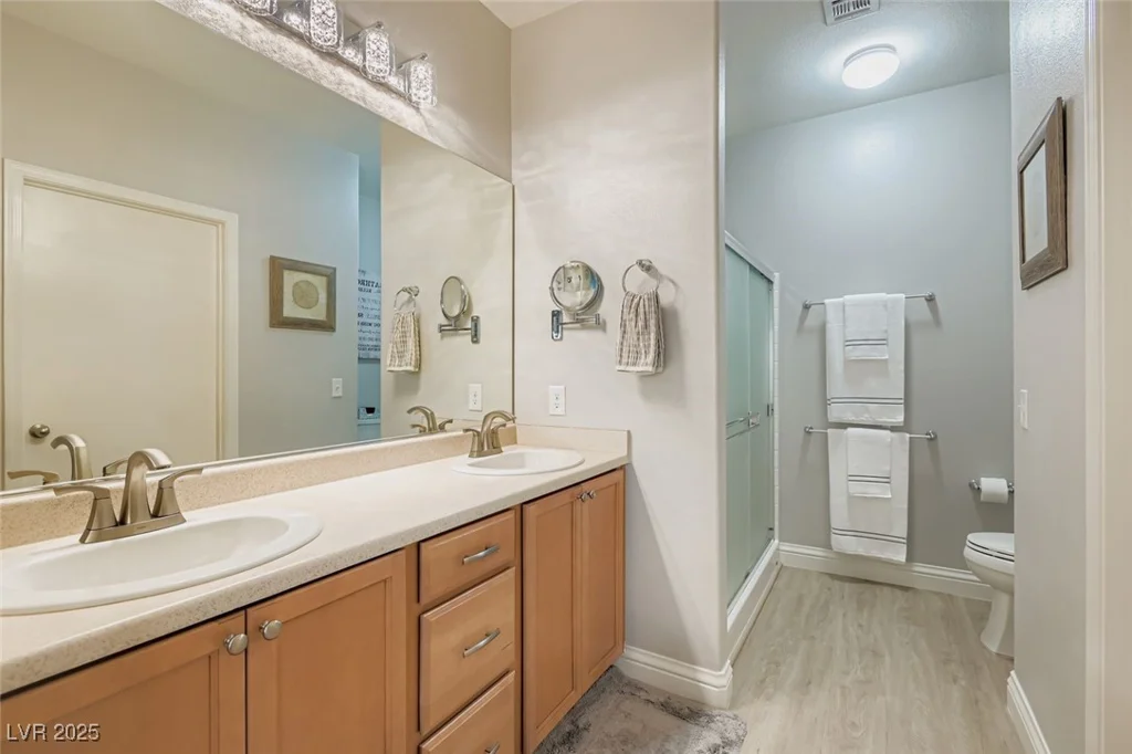 5886 Crossfield, Las Vegas, NV 89122