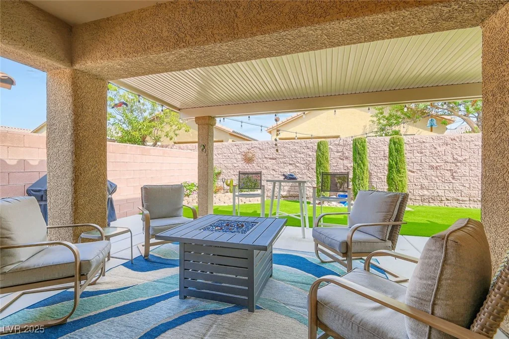 5886 Crossfield, Las Vegas, NV 89122