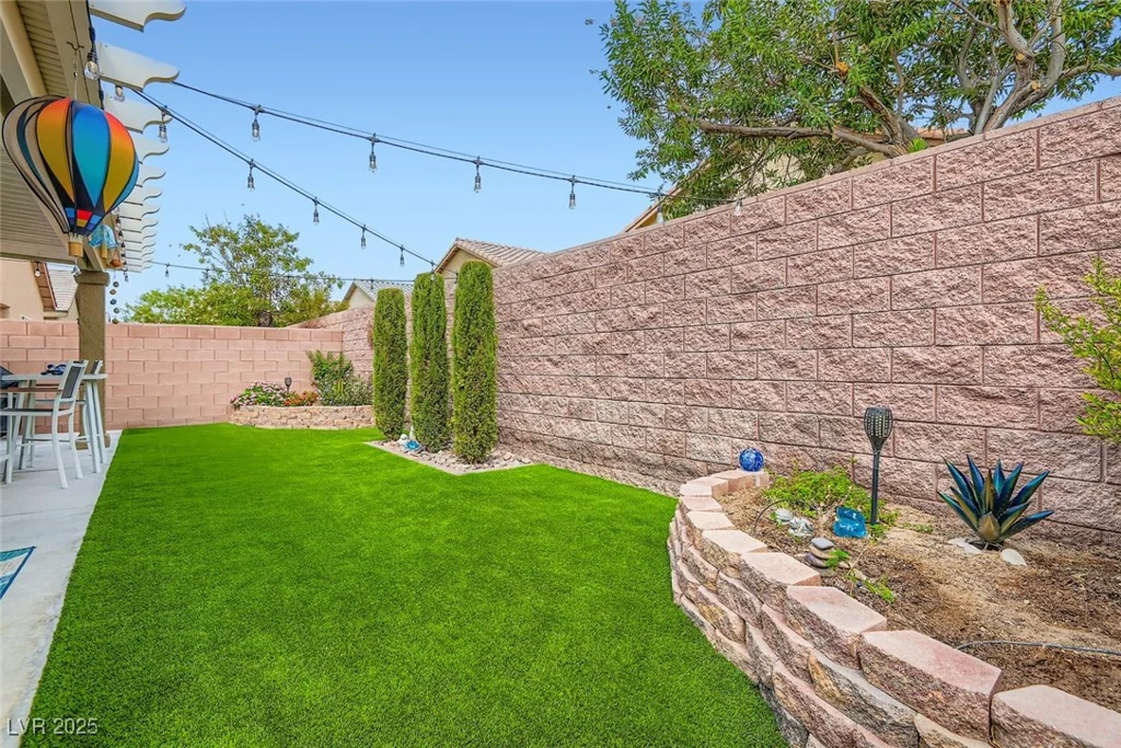 5886 Crossfield, Las Vegas, NV 89122