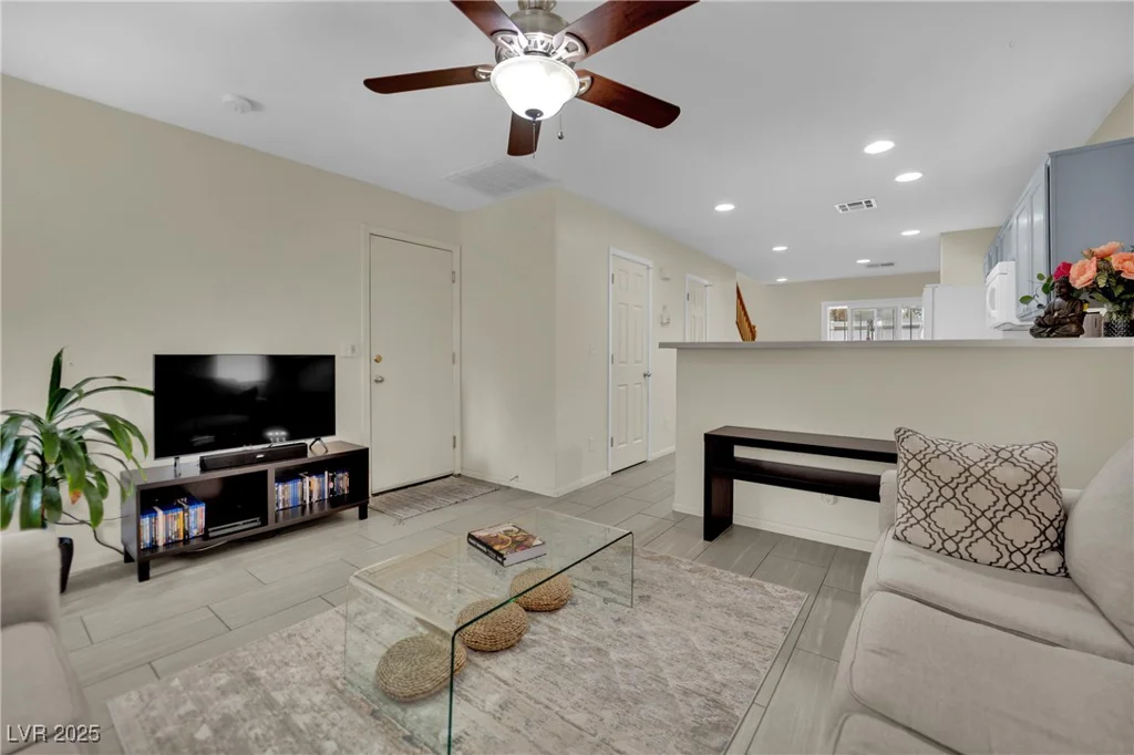 9464 Milkweed Canyon, Las Vegas, NV 89166