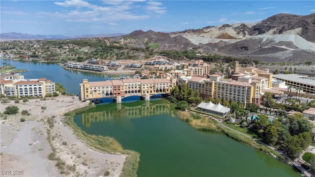 1 Rue De Chateau, Henderson, NV 89011