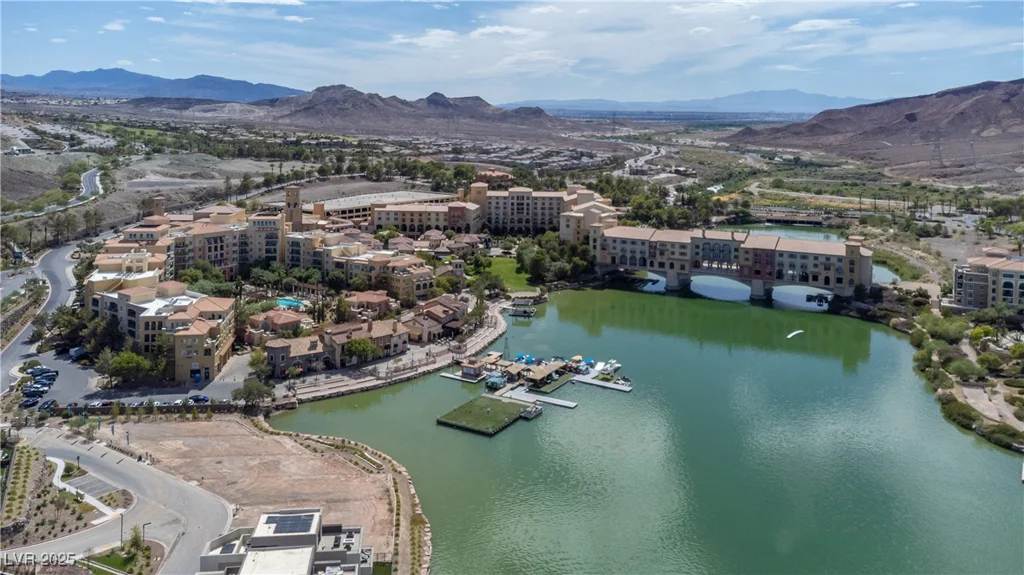 1 Rue De Chateau, Henderson, NV 89011