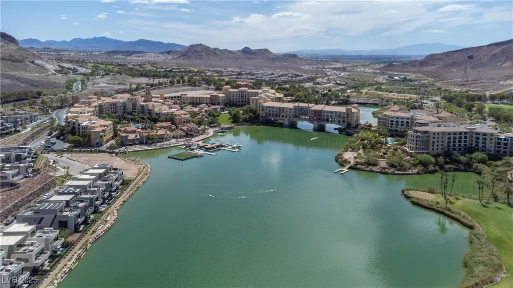 1 Rue De Chateau, Henderson, NV 89011