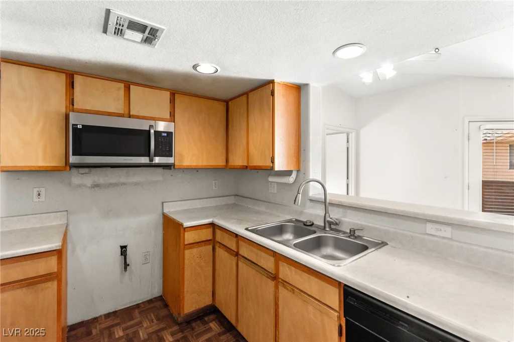 1830 Pecos, Las Vegas, NV 89115