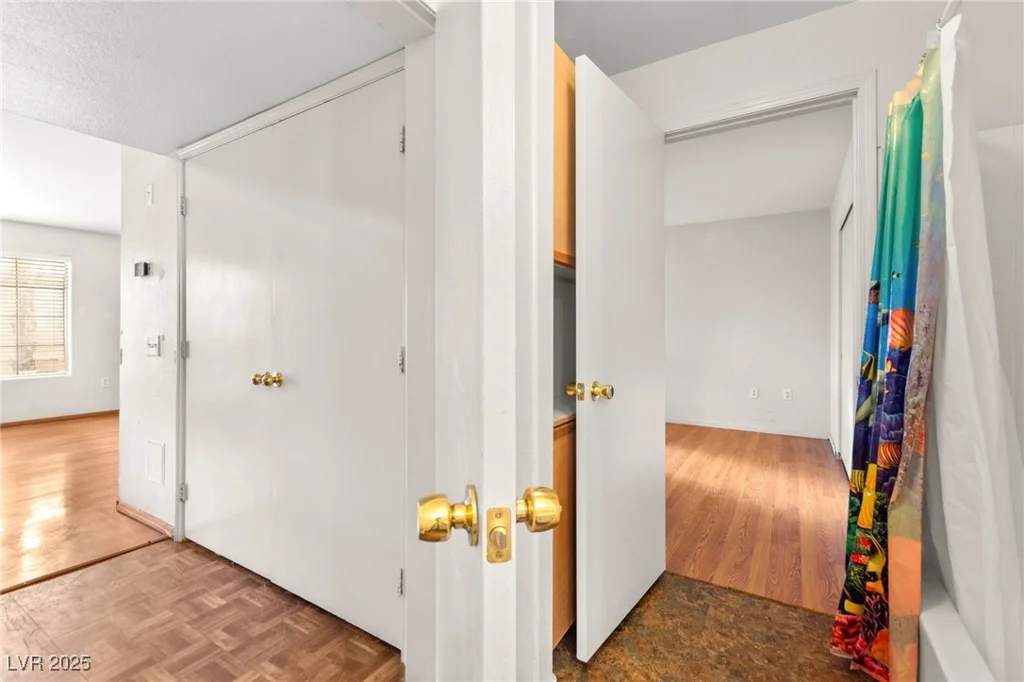 1830 Pecos, Las Vegas, NV 89115