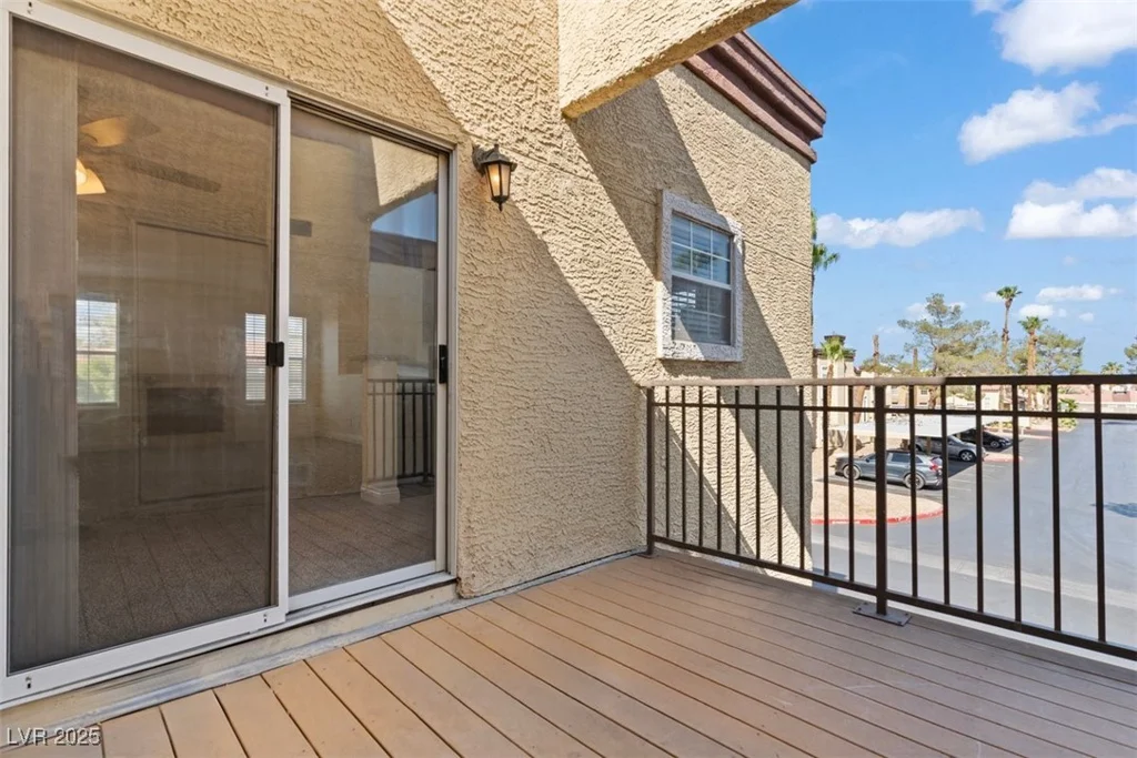 2801 Rainbow, Las Vegas, NV 89108