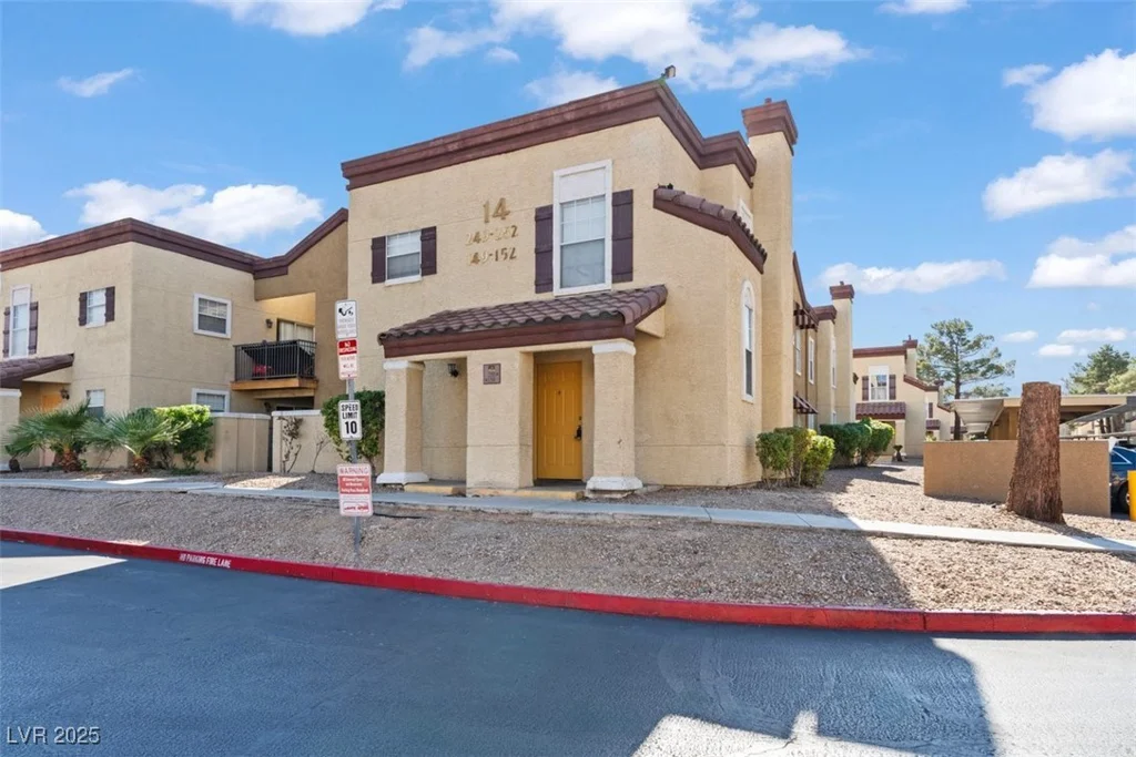 2801 Rainbow, Las Vegas, NV 89108