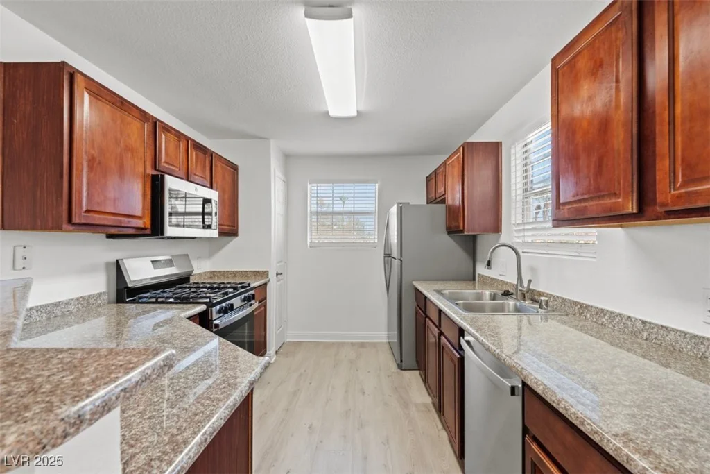 2801 Rainbow, Las Vegas, NV 89108