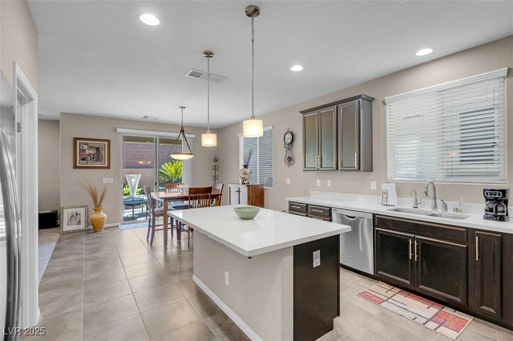 9899 Vista Meadows, Las Vegas, NV 89148