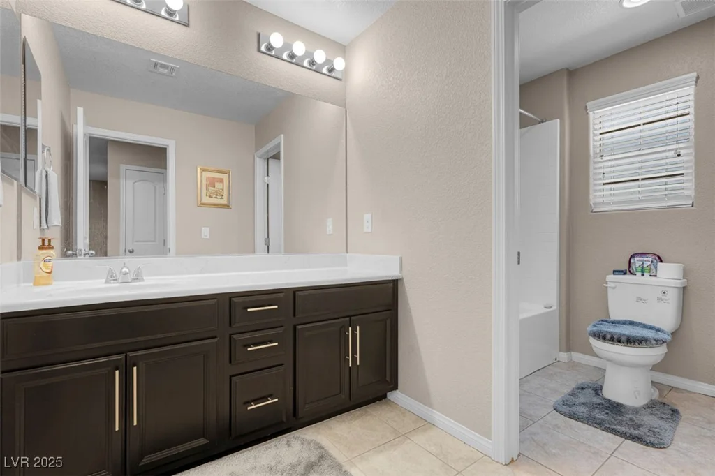 9899 Vista Meadows, Las Vegas, NV 89148