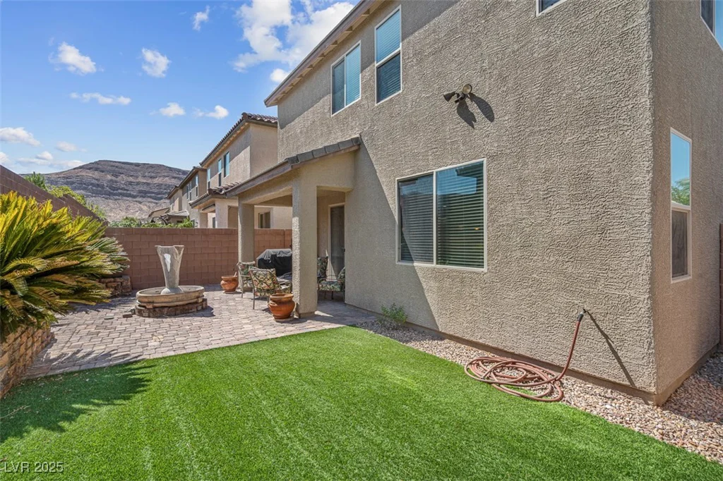 9899 Vista Meadows, Las Vegas, NV 89148