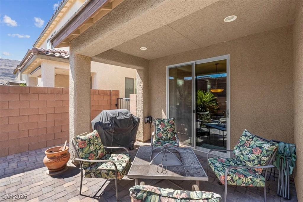 9899 Vista Meadows, Las Vegas, NV 89148