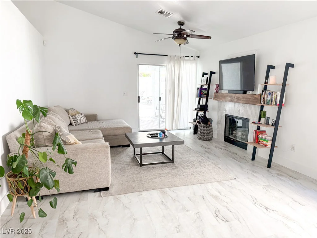 5929 Royal Castle, Las Vegas, NV 89130