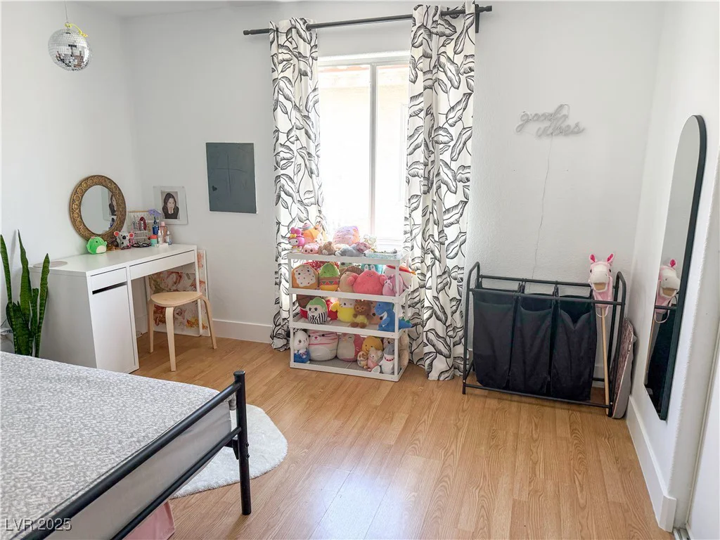 5929 Royal Castle, Las Vegas, NV 89130