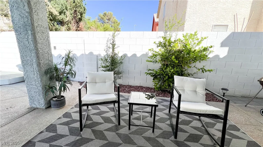 5929 Royal Castle, Las Vegas, NV 89130