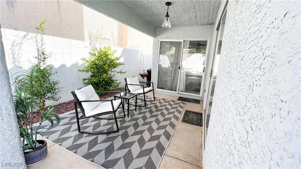 5929 Royal Castle, Las Vegas, NV 89130